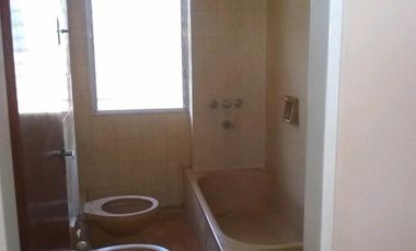 CHALET, 5 AMBIENTES, FONDO LIBRE
