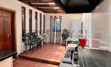 CASA COMERCIAL EN VENTA,CONSULTA DENTAL REGULARIZADA, LAS CONDES