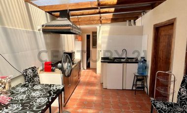 CASA COMERCIAL EN VENTA,CONSULTA DENTAL REGULARIZADA, LAS CONDES