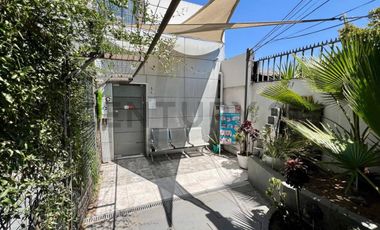 CASA COMERCIAL EN VENTA,CONSULTA DENTAL REGULARIZADA, LAS CONDES