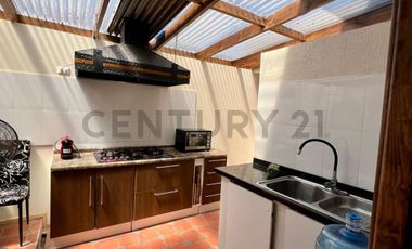 CASA COMERCIAL EN VENTA,CONSULTA DENTAL REGULARIZADA, LAS CONDES