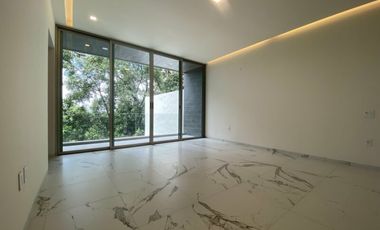 Casa nueva en venta con vigilancia, 5 recámaras en la zona dorada de Cuernavaca