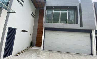 Casa nueva en venta con vigilancia, 5 recámaras en la zona dorada de Cuernavaca