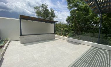 Casa nueva en venta con vigilancia, 5 recámaras en la zona dorada de Cuernavaca