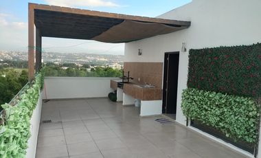 Penthouse en Paraíso Country Club