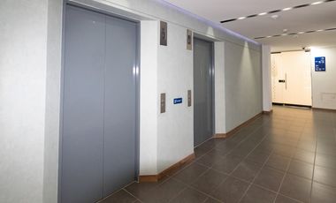 OFICINA CON EXCELENTE UBICACION