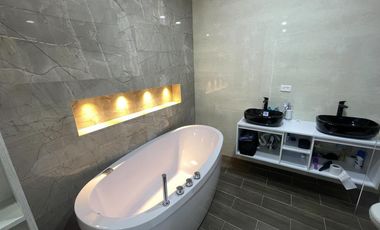 casa condominio en venta en avenida del rio. Cod V2669