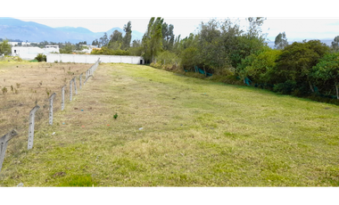 TERRENO EN VENTA  - ASCAZUBI – CAYAMBE (SZ)