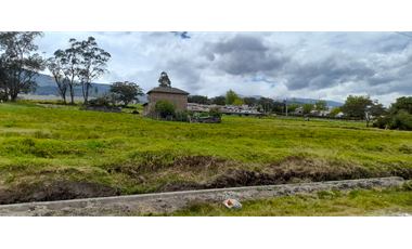 TERRENO EN VENTA  - ASCAZUBI – CAYAMBE (SZ)