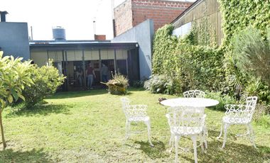 Venta Casa de 3 ambientes en Berazategui Centro