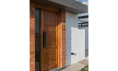 Vendemos hermosos Duplex 2 dor san Ignacio VIllage