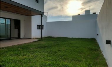 Vendemos hermosos Duplex 2 dor san Ignacio VIllage