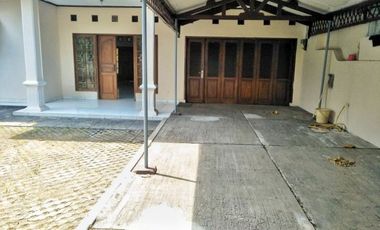 For Rent Town House at Lebak Bulus & Condition Unfurnished HSE-A0311