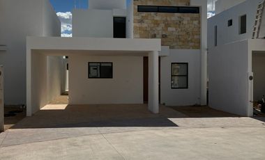 Casa en venta en privada de 48 casas con amenidades