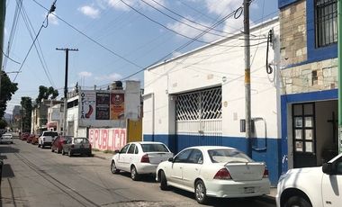 VENTA DE BODEGA EN EL CENTRO DE QUERÉTARO, EXCELENTE UBICACIÓN