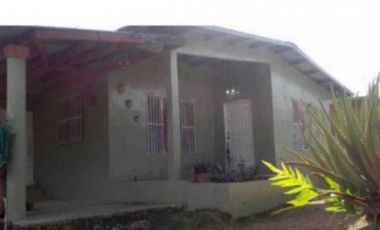 VENDO CASA EN ARRAIJAN CABECERA LAS ACACIA 3R