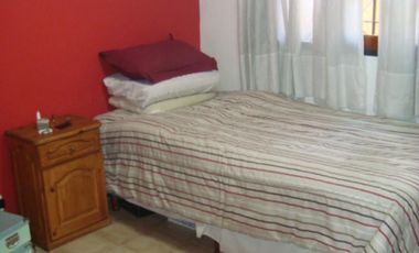 BURZACO: MUY LINDO CHALET, EN 2 PLANTAS, GARAGE , PATIO Y AMPLIA TERRAZA