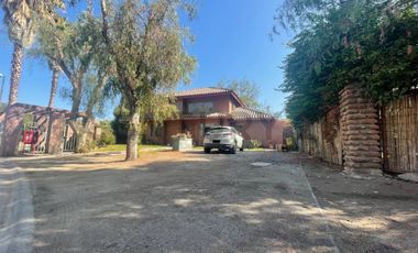VENDO HERMOSA Y AMPLIA CASA EN SANTA ELENA CHICUREO NORTE