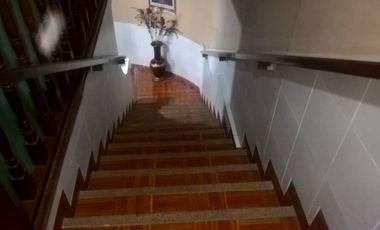 VENTA-Casa en Venta - en Guaranda - Sector Av Guayaquil - con Hermosa Vista a La Ciudad / Urbec 19URB055