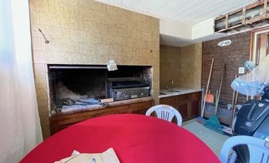 Chalet 5 ambientes en Los Troncos