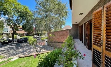 Chalet 5 ambientes en Los Troncos