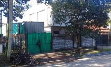 Ph en dos plantas de dos dormitorios, baño, cocina comedor