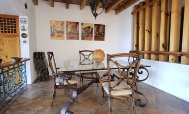 CASA EN VENTA CON EXCELENTE VISTA AL LAGO