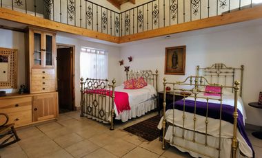 CASA EN VENTA CON EXCELENTE VISTA AL LAGO