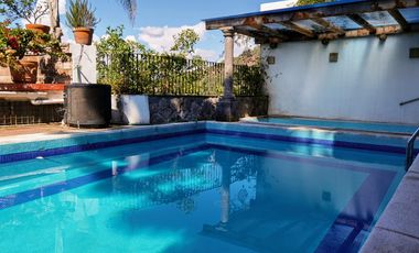 CASA EN VENTA CON EXCELENTE VISTA AL LAGO
