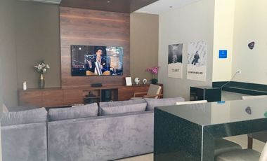 Departamento amueblado en 3er. piso de Torre Levant. Acabados de lujo