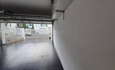 CASA EN VENTA BARRIO LA CASTELLANA | 5158