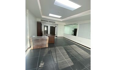Edificio Comercial en Urdesa Central