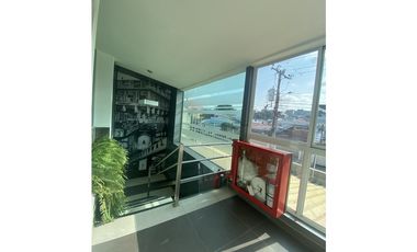 Edificio Comercial en Urdesa Central
