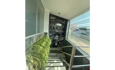 Edificio Comercial en Urdesa Central