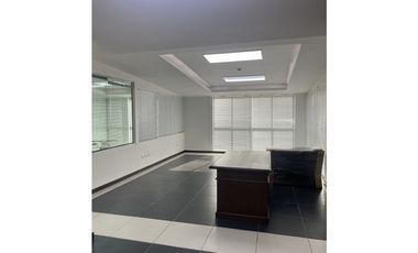 Edificio Comercial en Urdesa Central