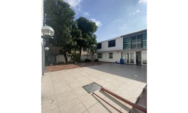 Edificio Comercial en Urdesa Central