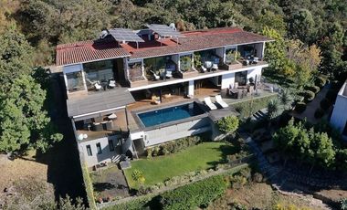En venta espectacular propiedad en Valle de Bravo.
