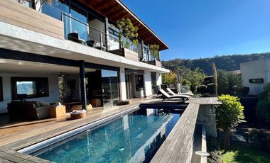 En venta espectacular propiedad en Valle de Bravo.