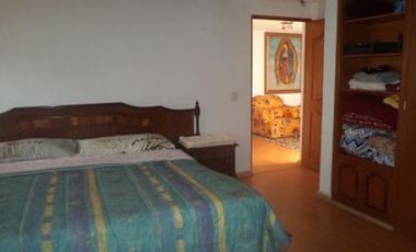 CASA SOLA EN COLONIA MIRADOR DEL VALLE. TLALPAN.