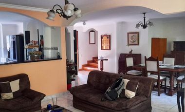 PR13493 Casa a la Venta en sector Loma Los Gonzalez / El Poblado