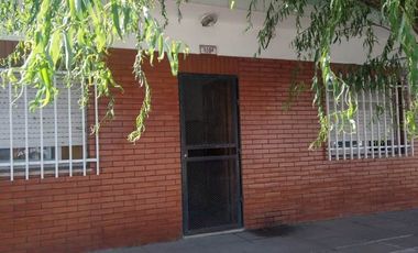 Casa PH en venta en Moron Sur