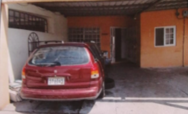 GANGA!!!   CASA DE 160M2 OPORTUNIDAD PARA REMOMDELAR, EN CAMPO LIMBERG