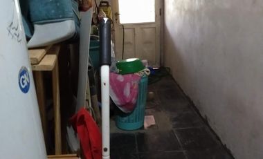 AMPLIA CASA DE 5 AMB. &ampquotA TERMINAR" CON GRAN JARDÍN