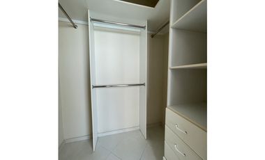 Vendo hermoso apartamento el el PH Peninsula, Punta Paitilla