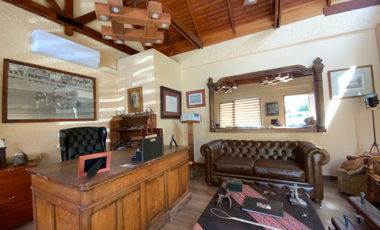 ARRIENDO USO MIXTO CASA EN  LOS TRAPENSES