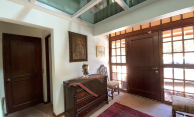 ARRIENDO USO MIXTO CASA EN  LOS TRAPENSES