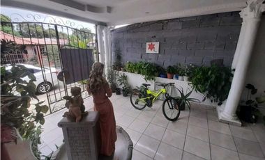 VENDO CASA EN ARRAIJAN LA VILLAS DE ARRAIJAN 5R