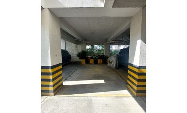 SE VENDE APARTAMENTO EN LA CASTELLANA DE MONTERA