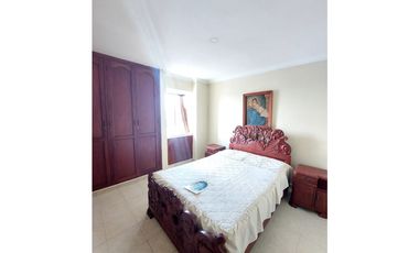 SE VENDE APARTAMENTO EN LA CASTELLANA DE MONTERA