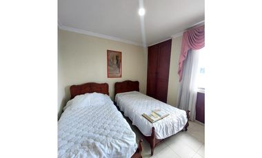 SE VENDE APARTAMENTO EN LA CASTELLANA DE MONTERA